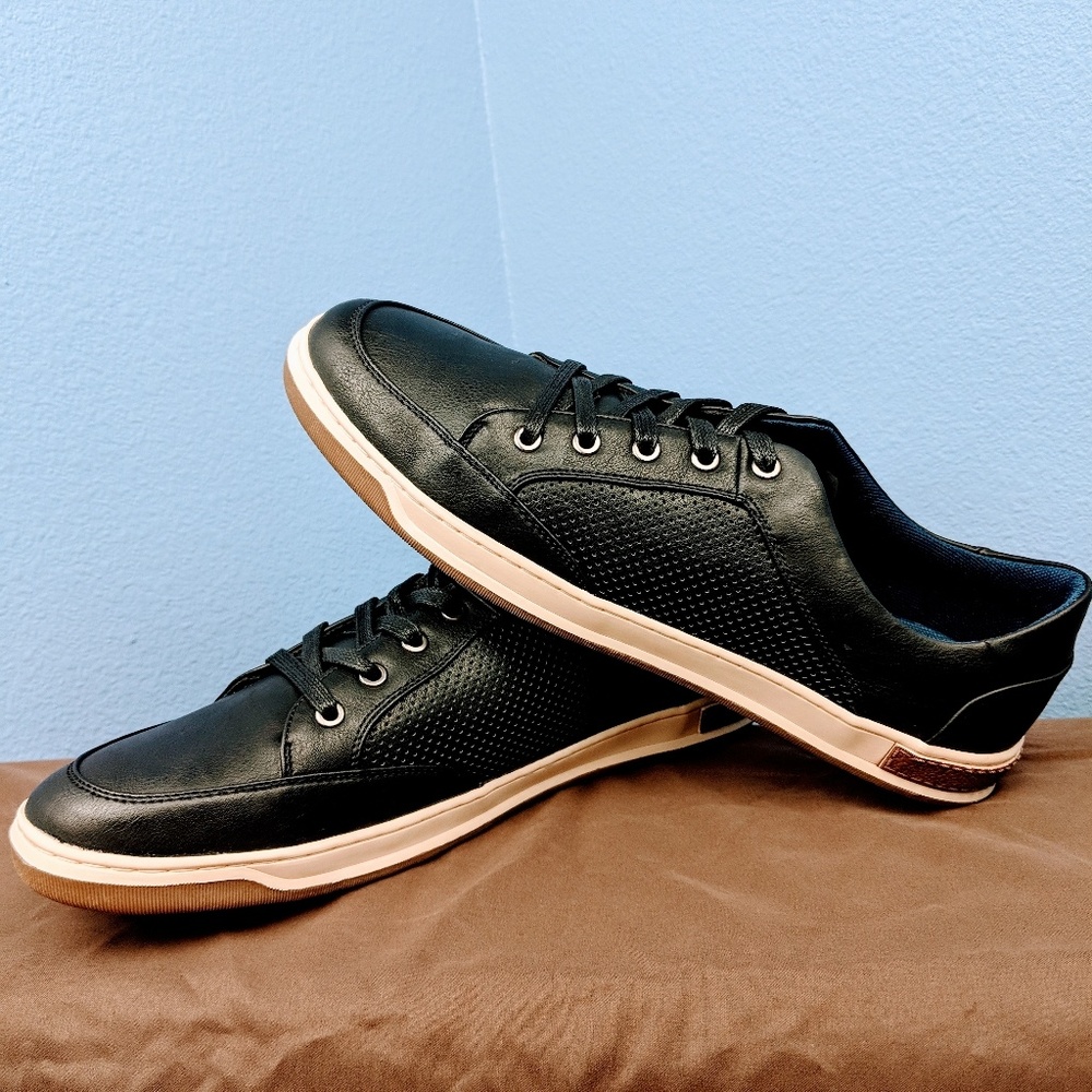 Mens "Andrew" Classic Casual Fashion Sneakers - Picture 3 of 6